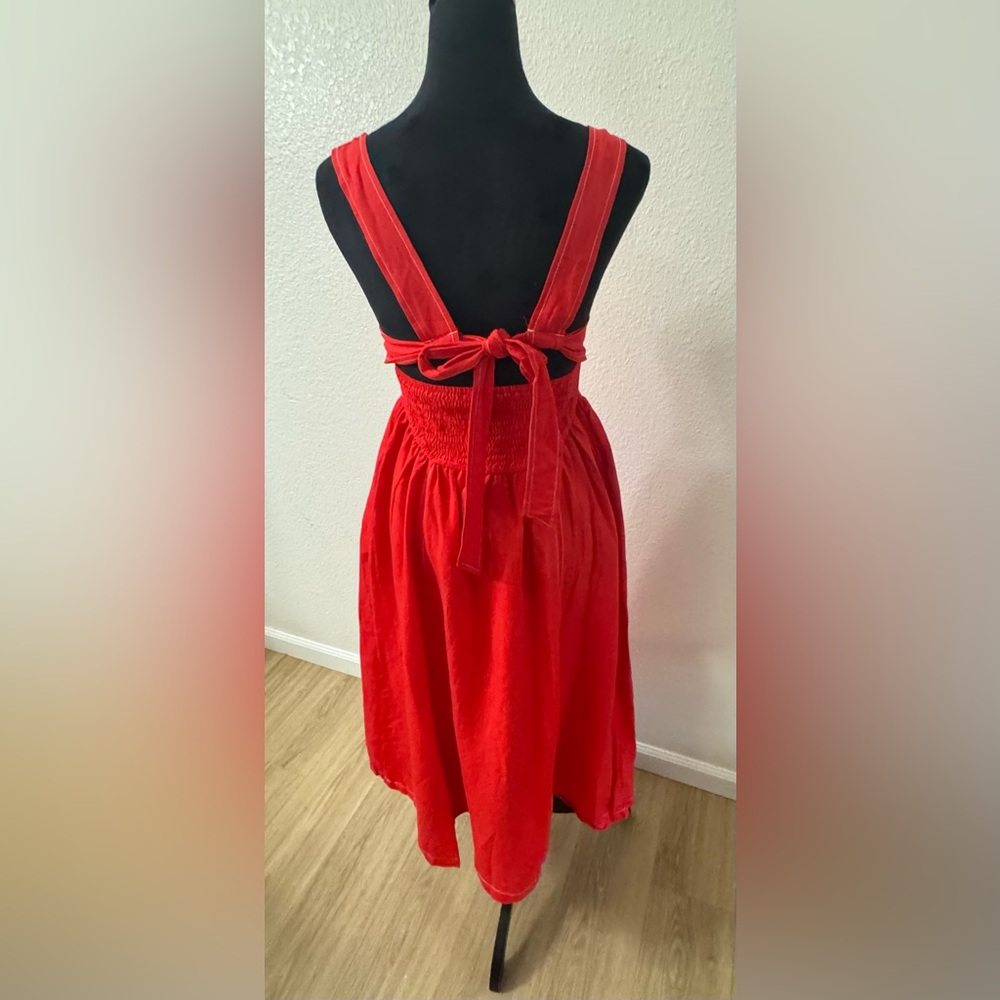 ILLA ILLA Vibrant Red Midi Dress - Picture 2 of 9